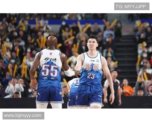 2017年CBA广东队与新疆队精彩对决录像回顾与分析