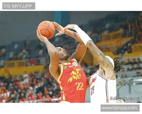 CBA辽宁队与广厦队激战正酣精彩对决引发球迷热议