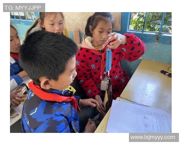 亚当斯的传奇人生与影响力探讨：从科学到文化的多重视角